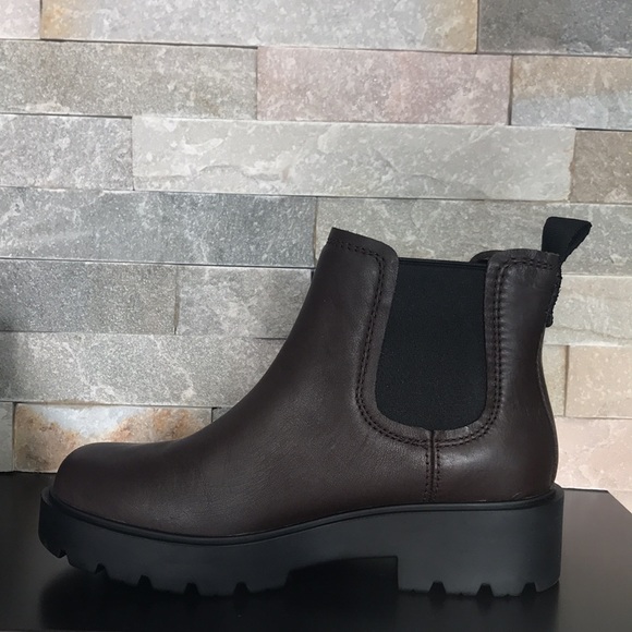 UGG Markstrum Leather Ankle Boots - Picture 9 of 13
